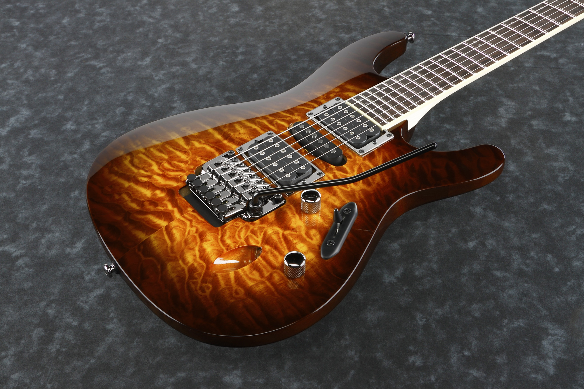 Ibanez S670QM-DEB