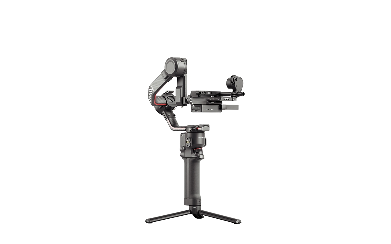 901569-DJI-RS-2-Pro-Combo-2