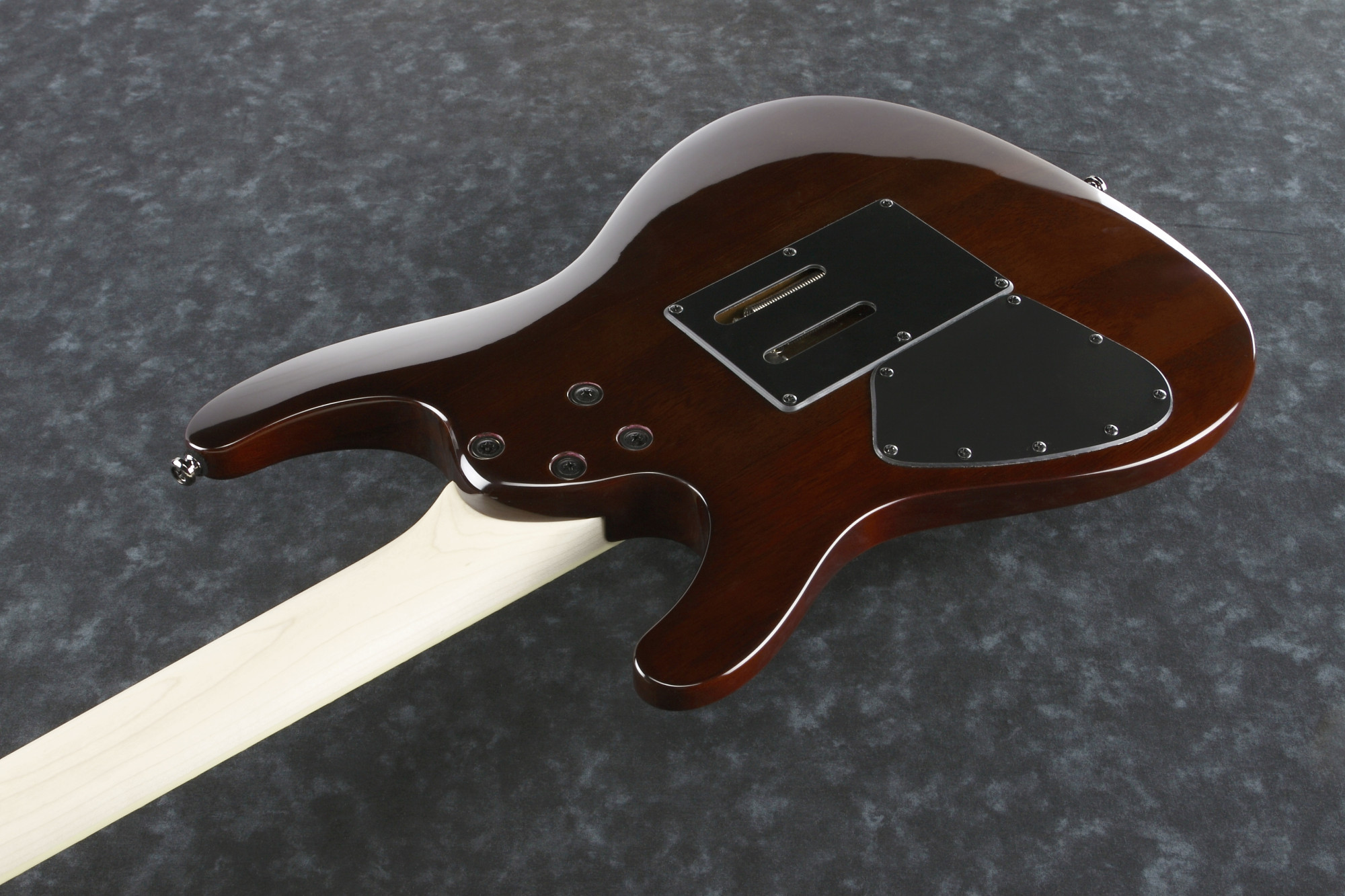 Ibanez S670QM-DEB