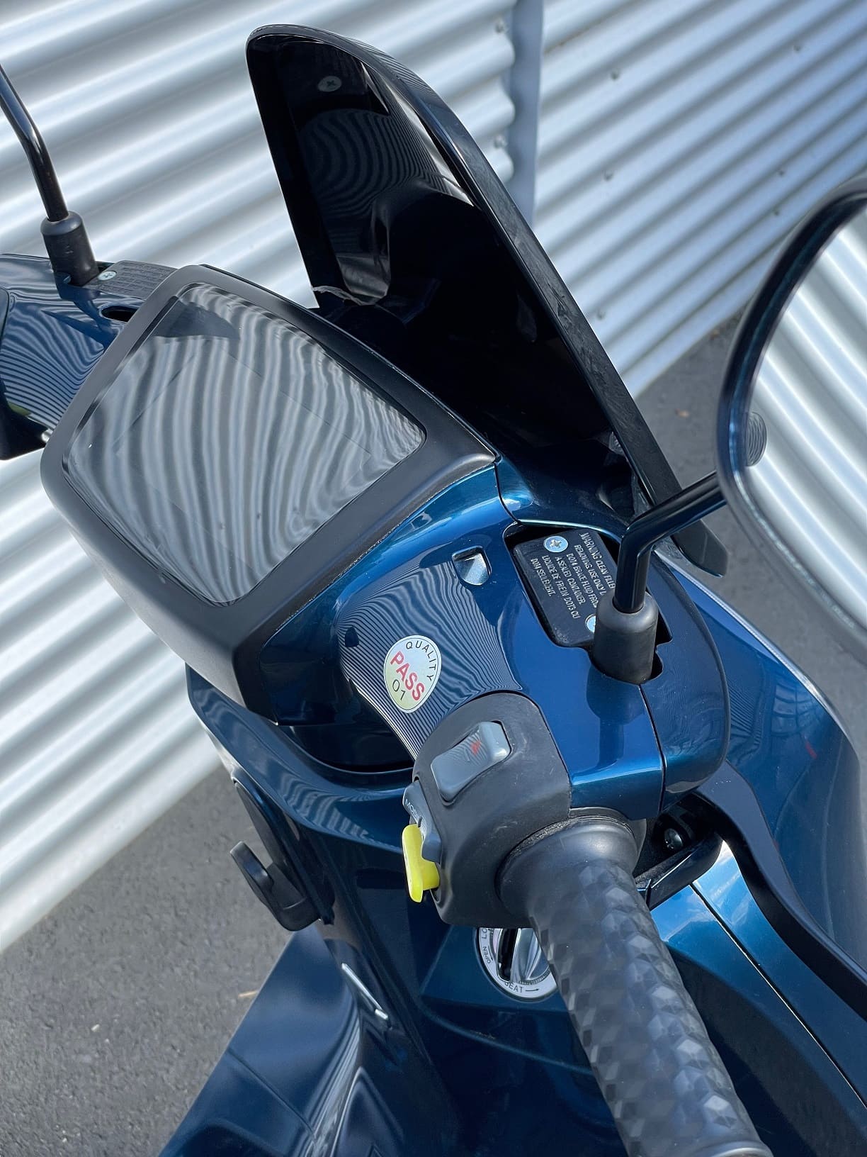 SXT-Yadea-C1S-Blau-Stockclearing_6