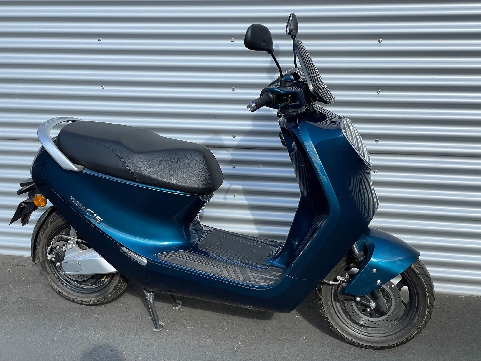 SXT-Yadea-C1S-Blau-Stockclearing_1