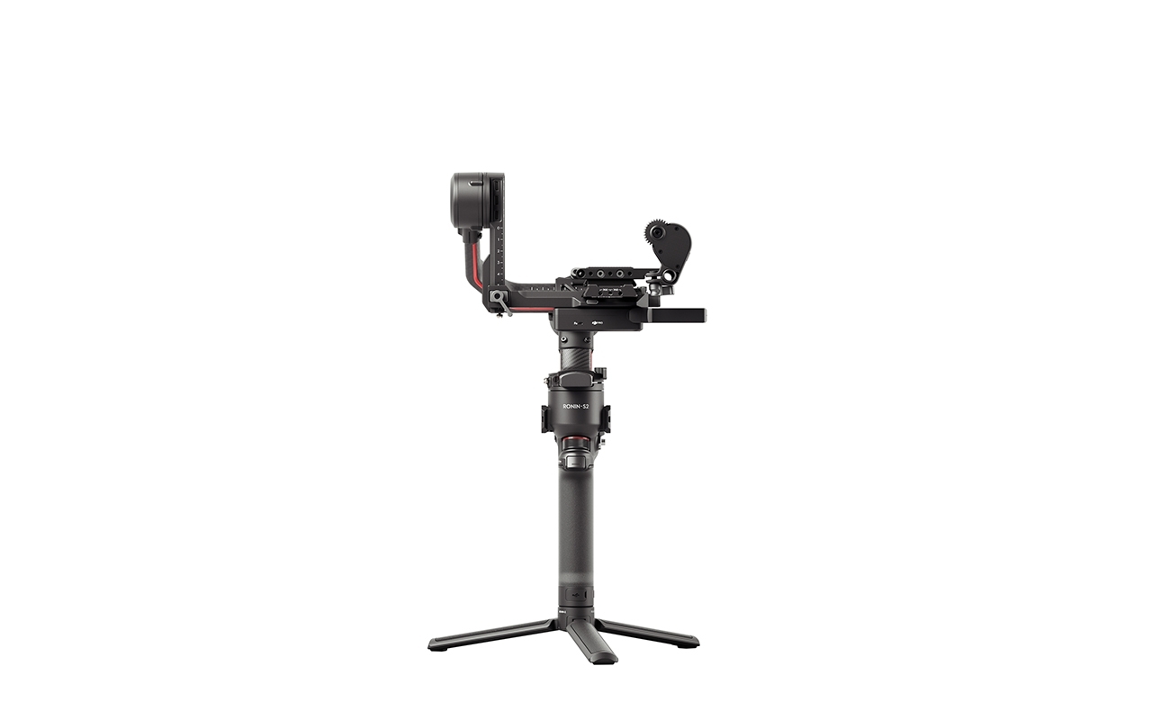 901569-DJI-RS-2-Pro-Combo-1