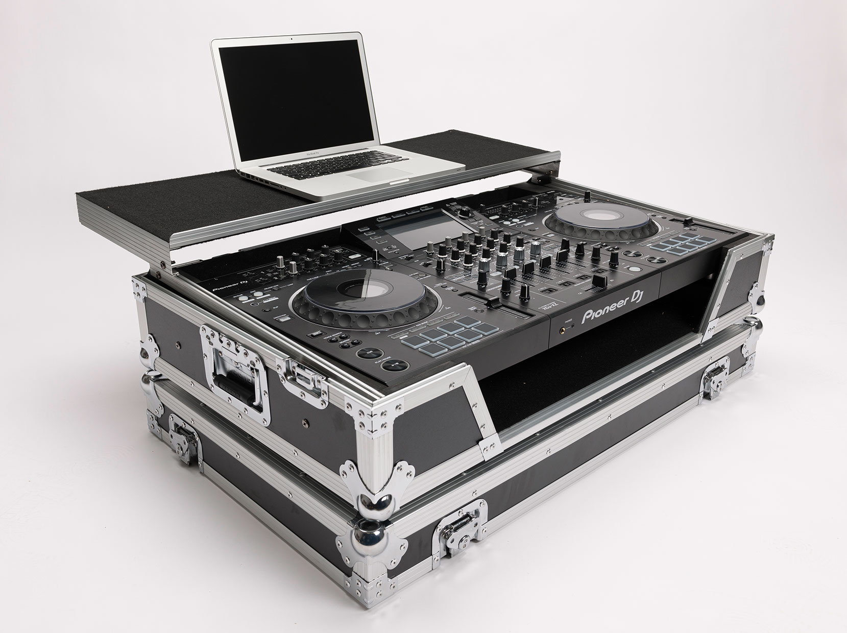 Magma DJ Controller Workstation XDJ-XZ